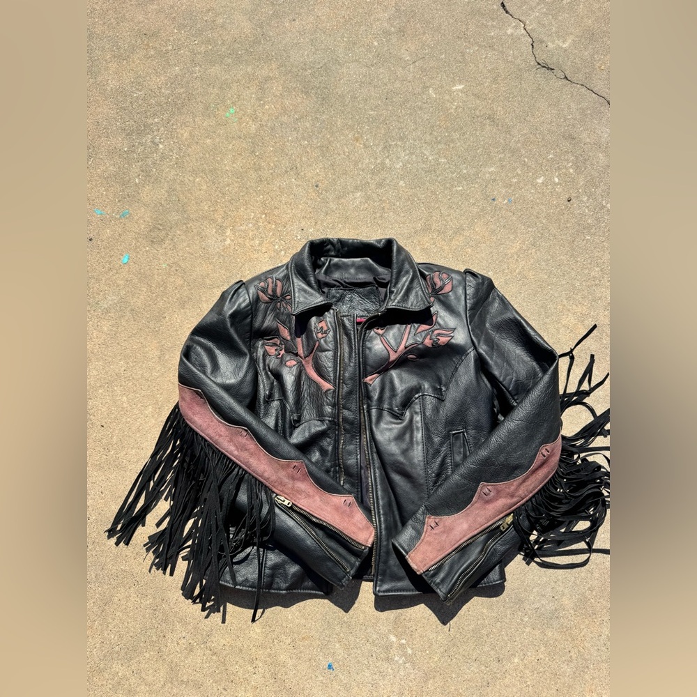 Rose Ladies Sz 12 Black Leather Insulated Fringe Biker Jacket Great Conditions.